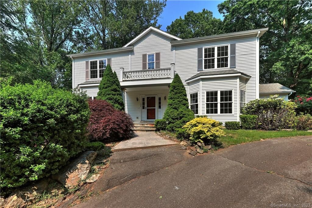 Property Photo: 104 Honeycomb Lane CT 06461