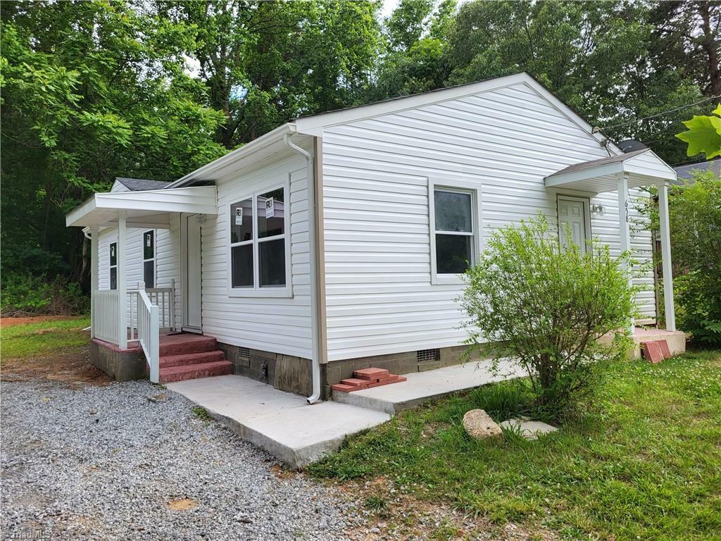 Property Photo:  658 Mount Vernon Avenue  NC 27101 