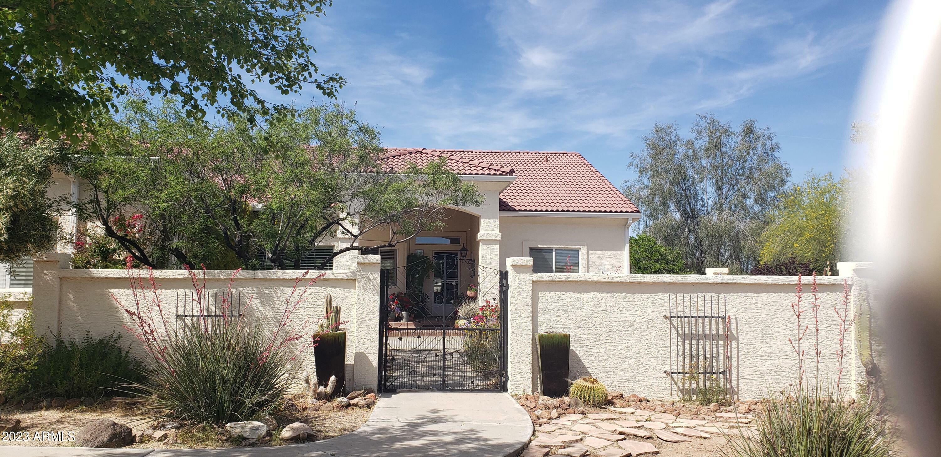 Property Photo:  2750 W Palomino Drive  AZ 85390 