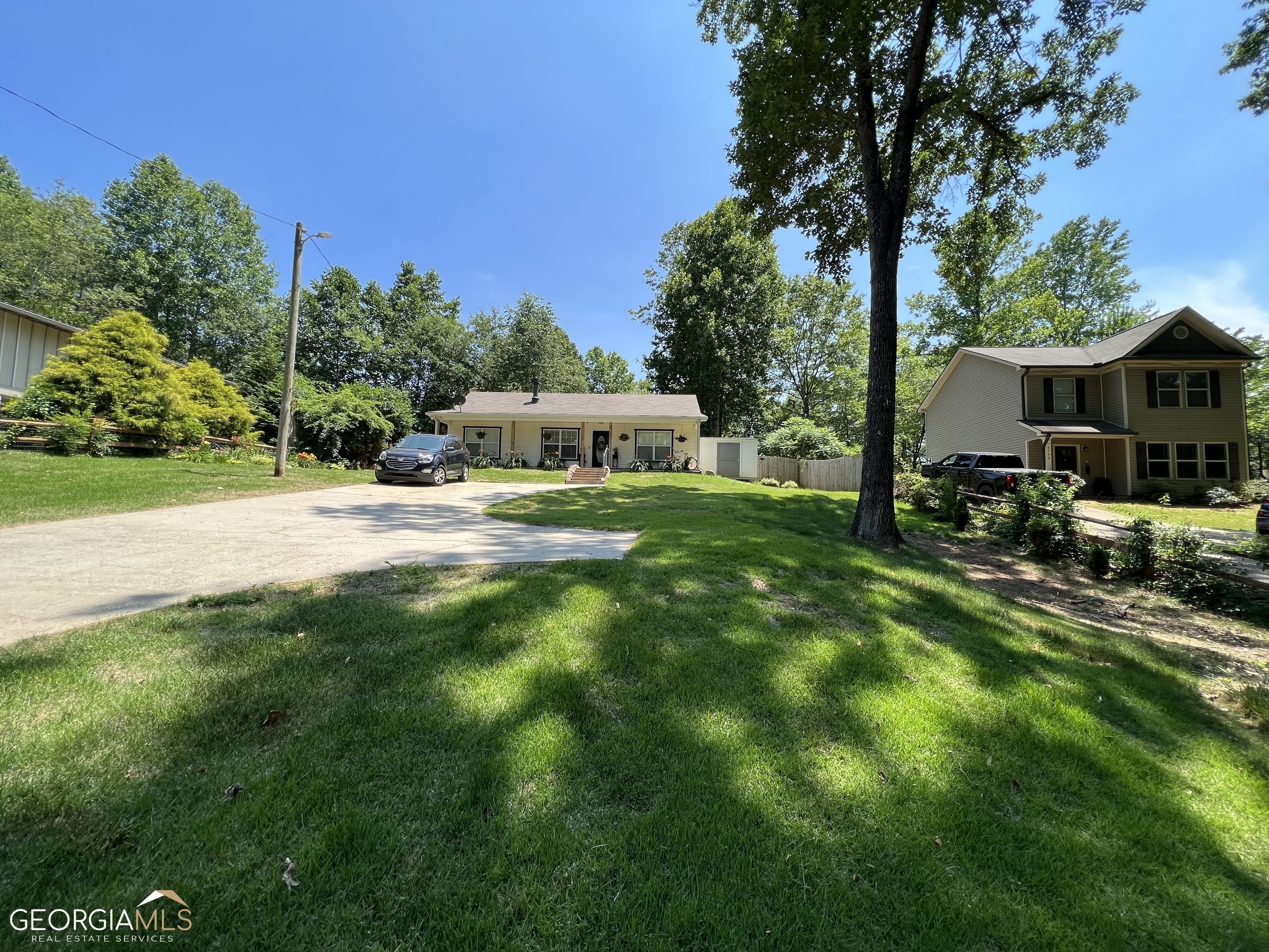 Property Photo:  6750 Sawnee Way  GA 30506 