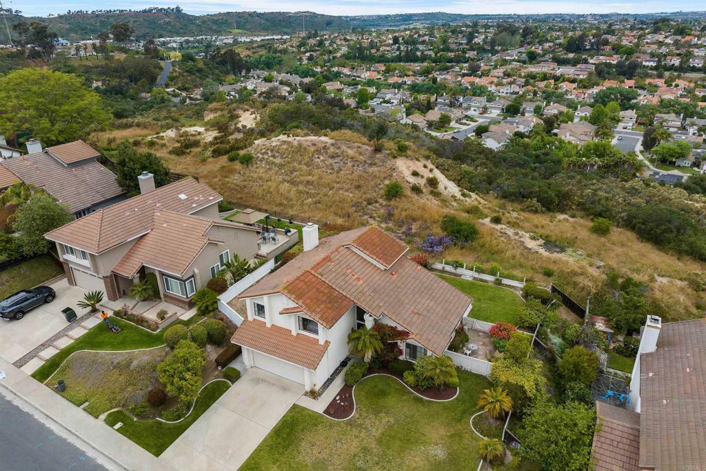 Property Photo:  1458 Avenida La Posta  CA 92024 