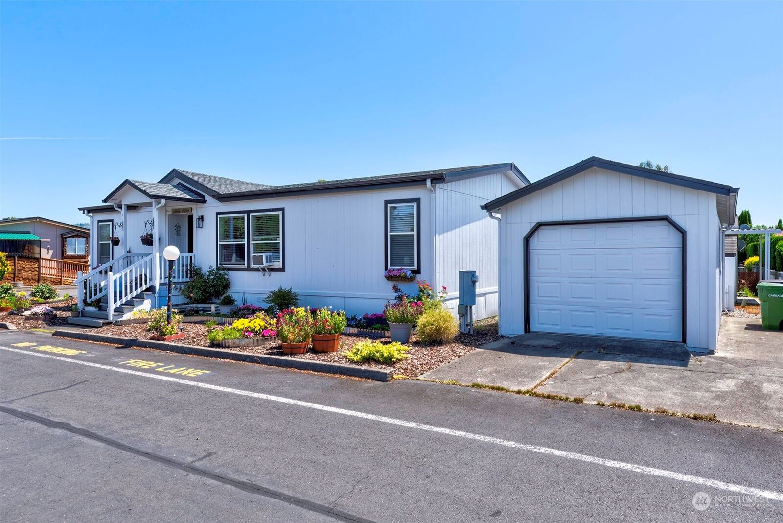 Property Photo: 133 Arlington Place WA 98632