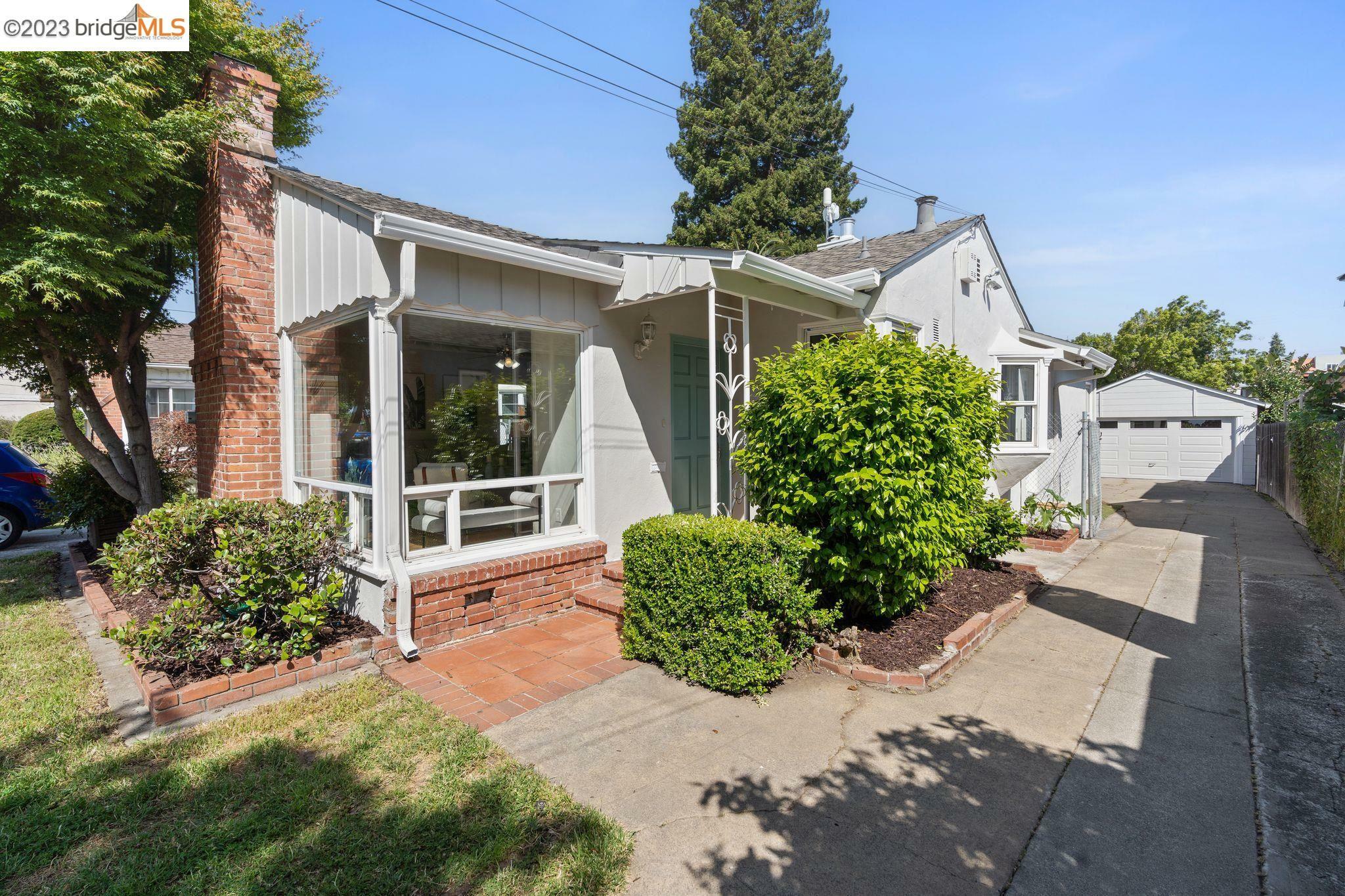 Property Photo:  116 Estabrook St  CA 94577 