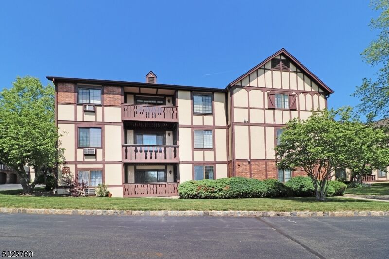 Property Photo: 19 Kensington Rd I NJ 07928