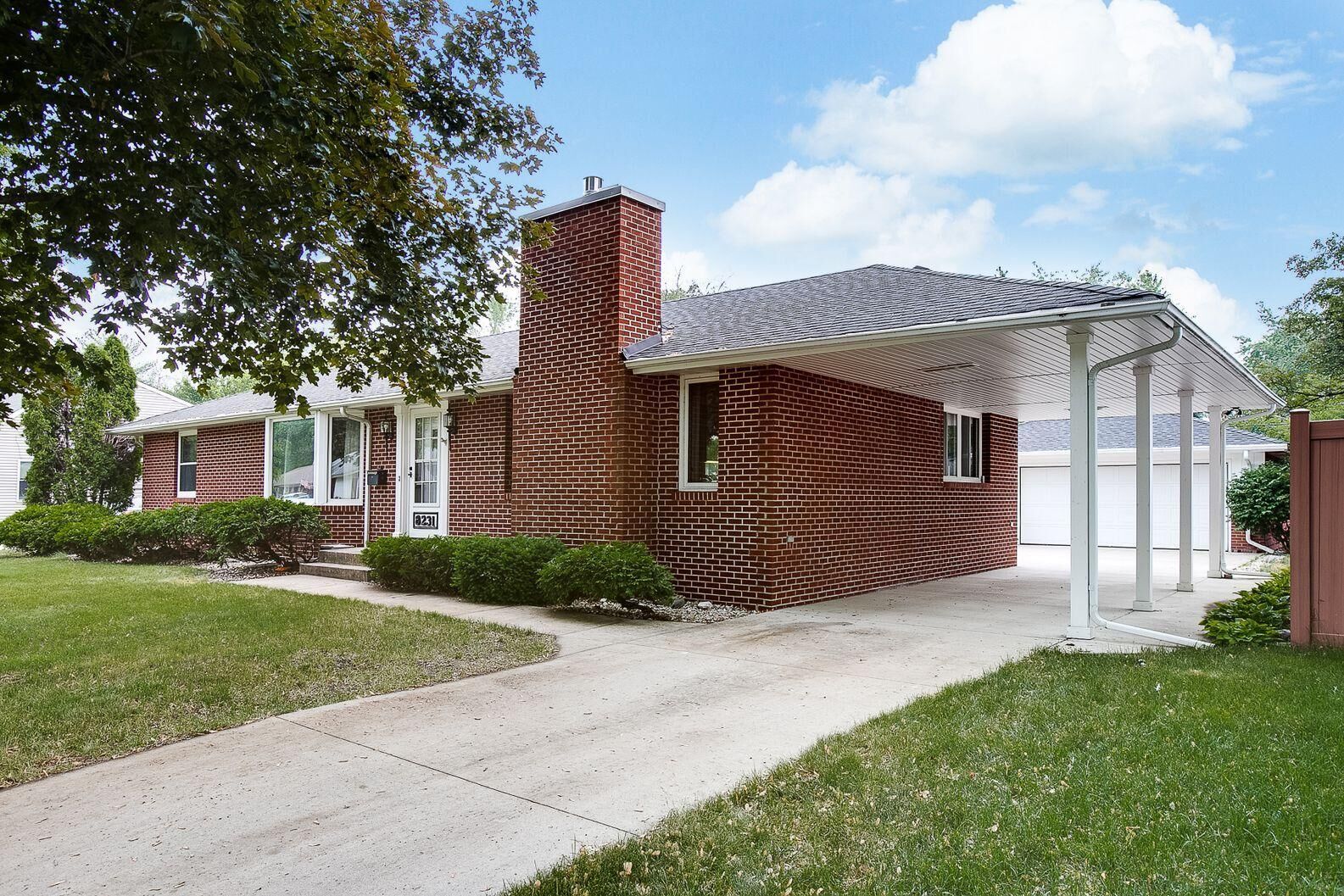 Property Photo: 8231 Upton Avenue S MN 55431