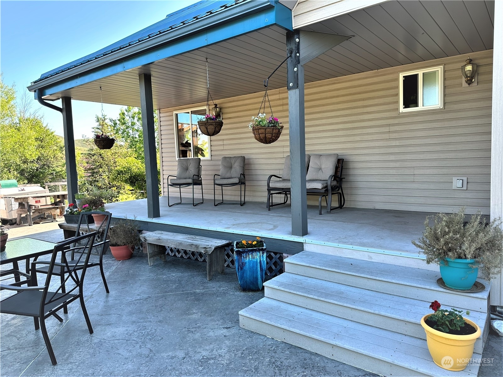 Property Photo:  83 Lemanasky Road  WA 98855 