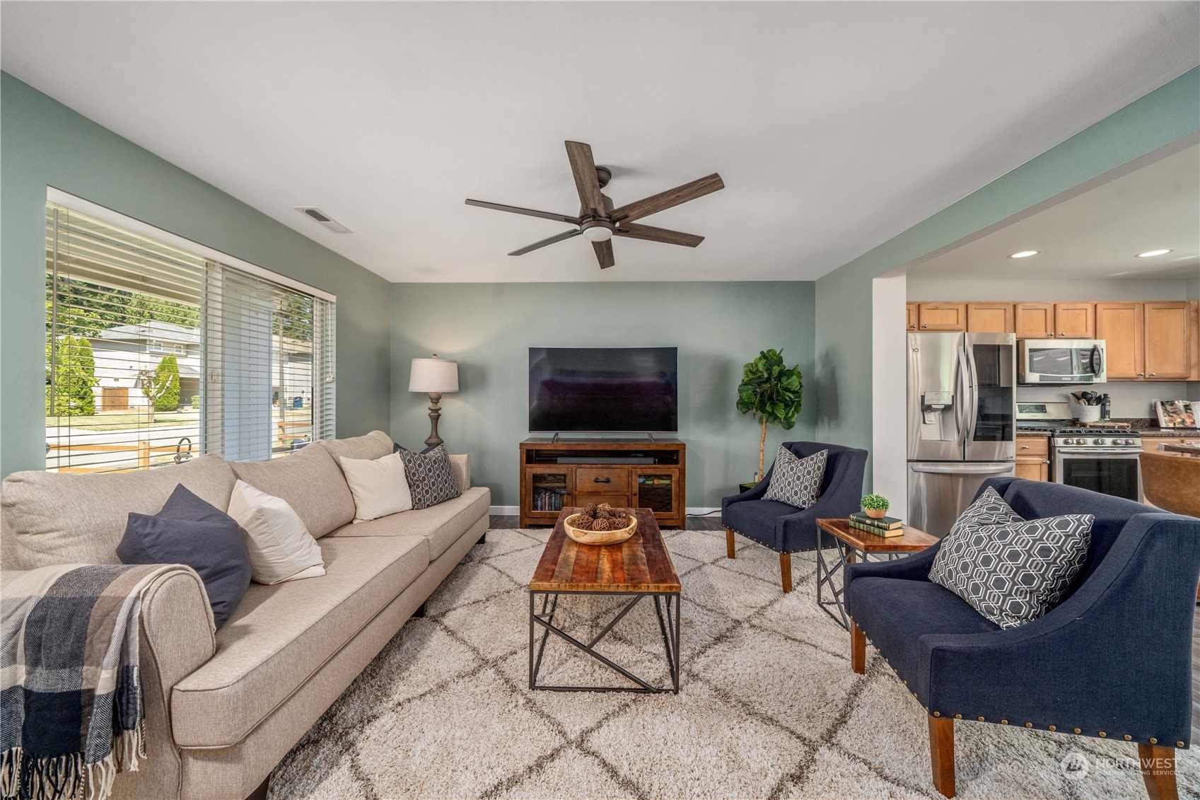 Property Photo: 21639 SE 297th Street WA 98042