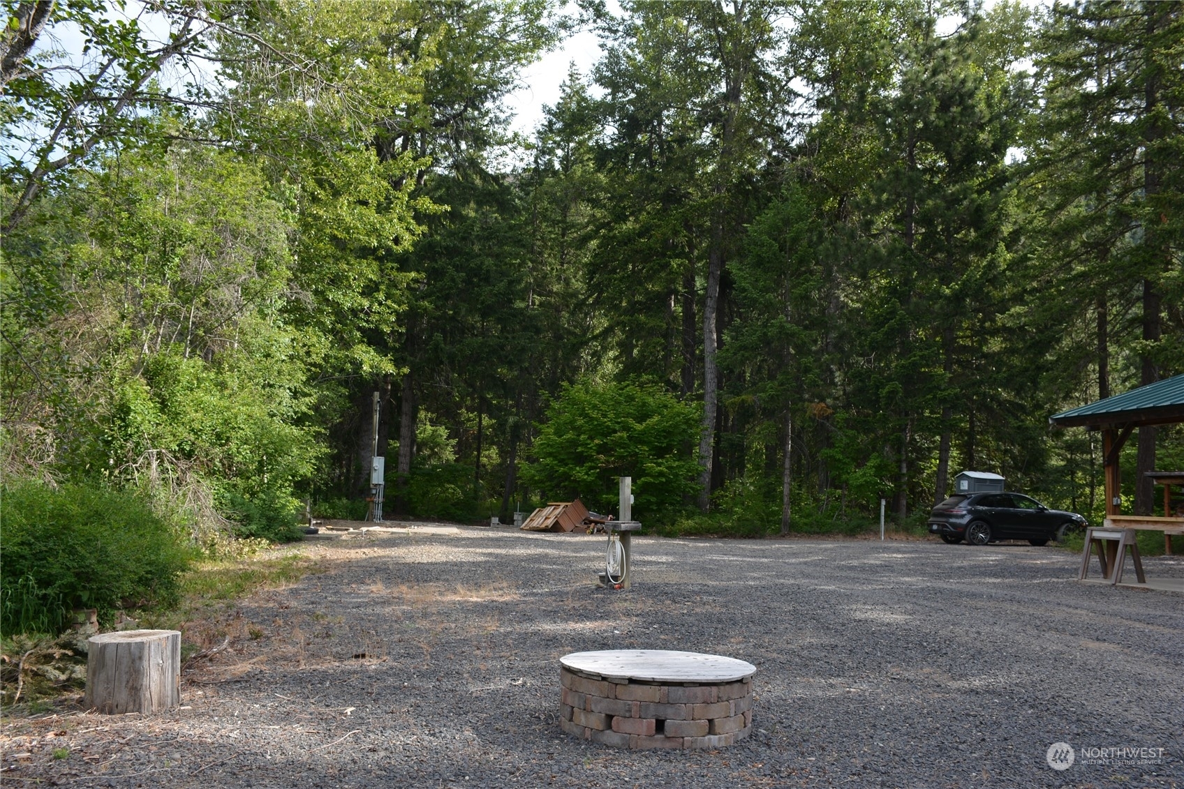 Property Photo:  160 Mowich Lane  WA 98922 