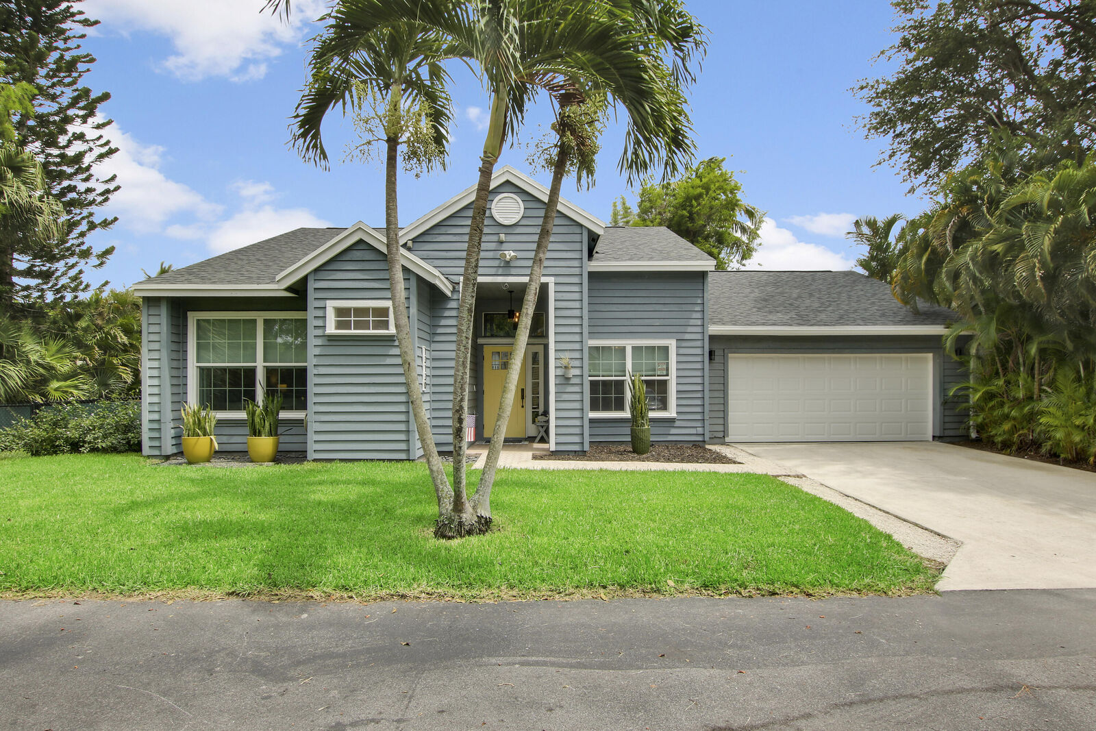 Property Photo:  13130 Wax Wing Terrace  FL 33414 