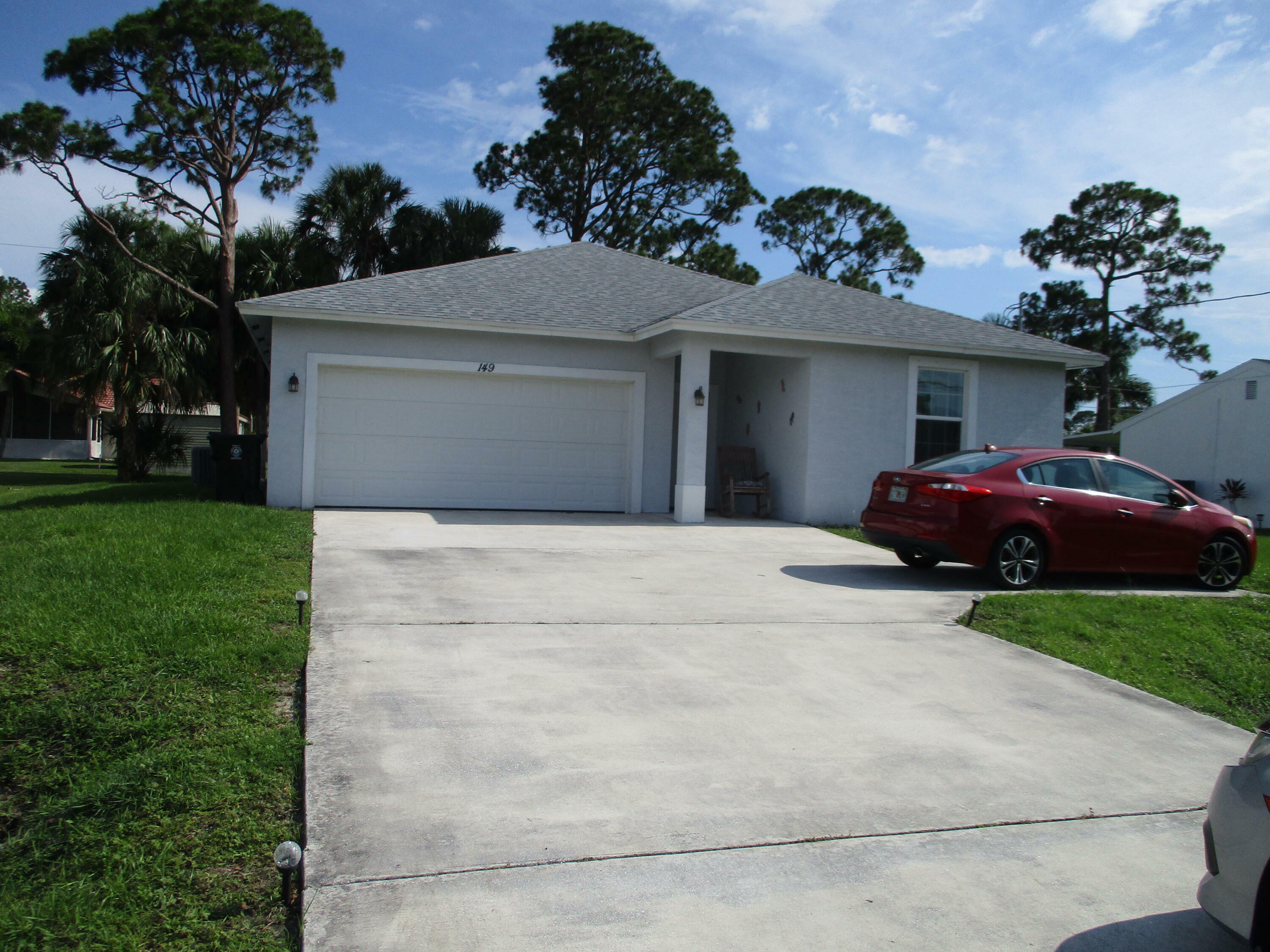 Property Photo:  149 SW Tulip Boulevard  FL 34953 