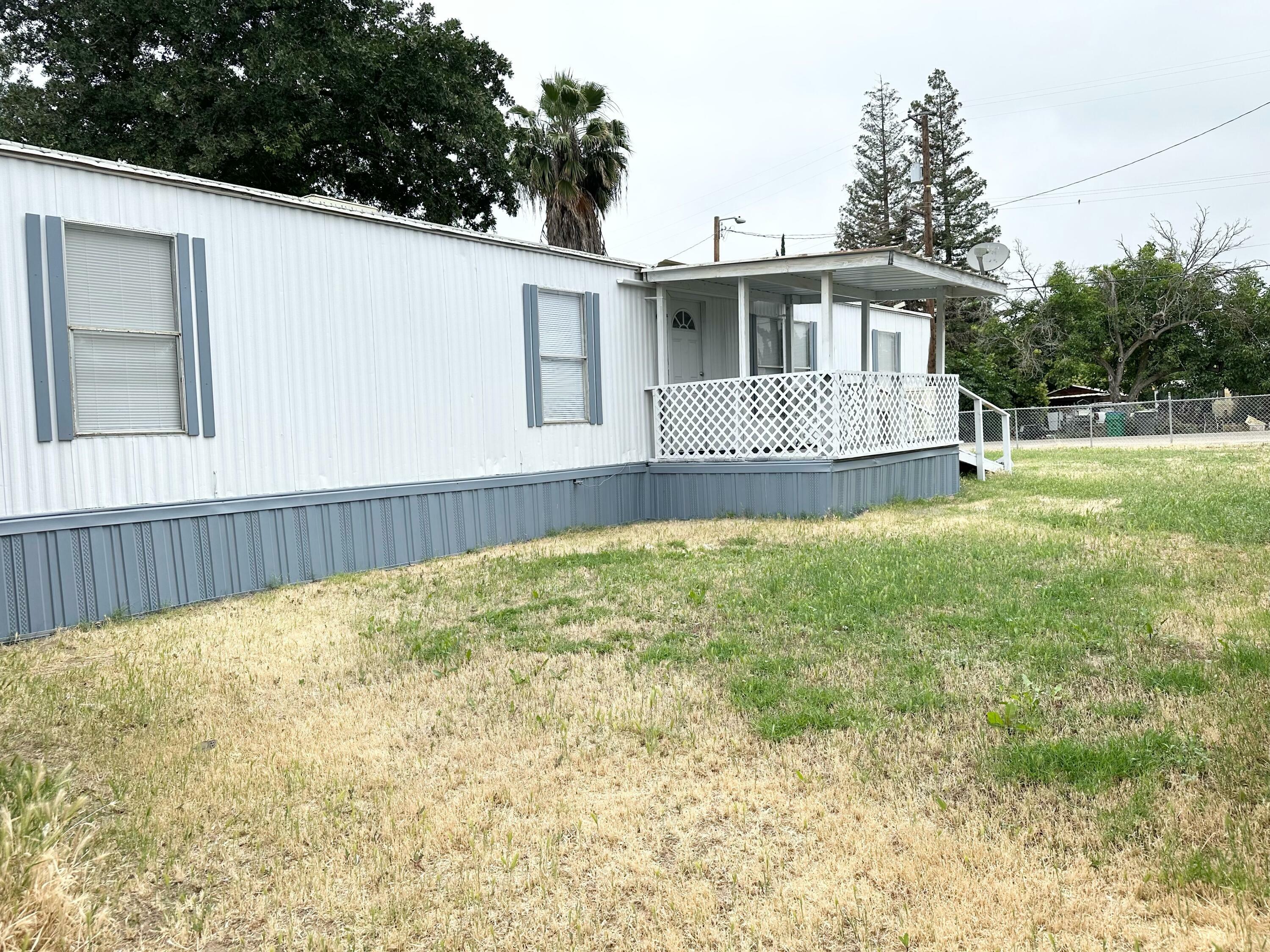 Property Photo:  15649 Jasmine Avenue  CA 93235 