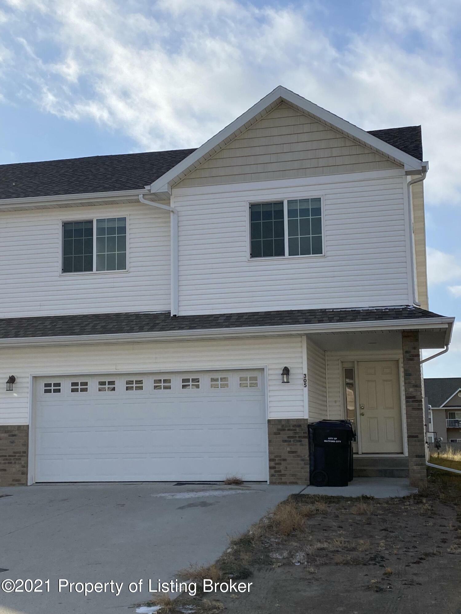 Property Photo:  305 8th Street NW  ND 58854 