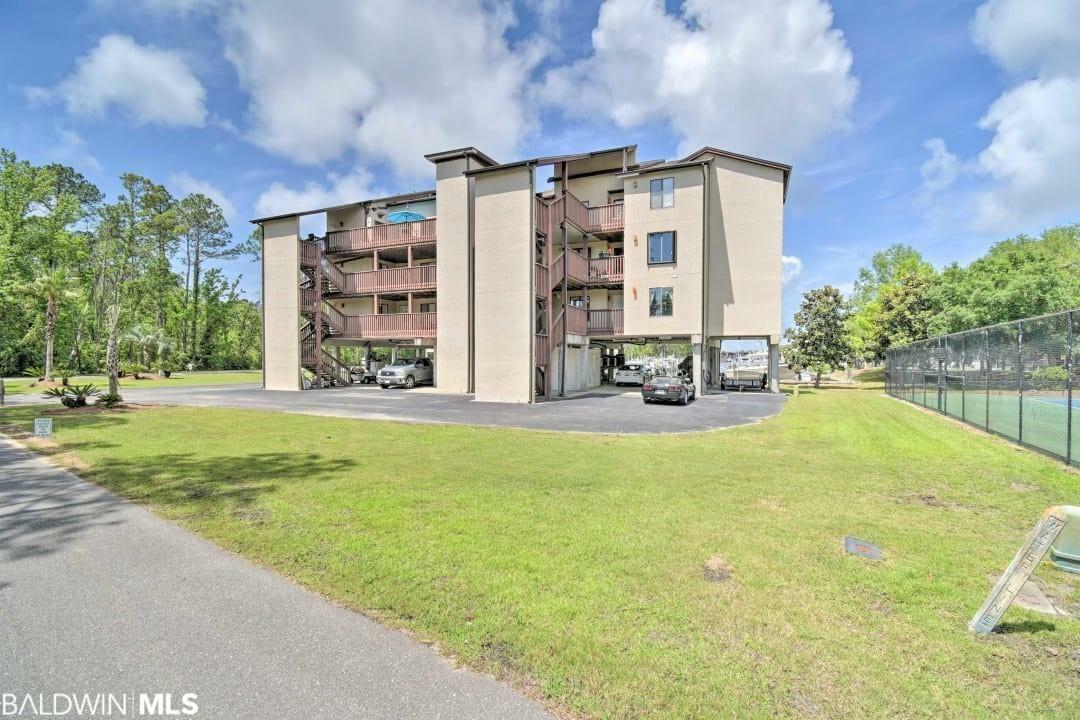 Property Photo: 4723 Portside Ln 103 AL 36542-9999
