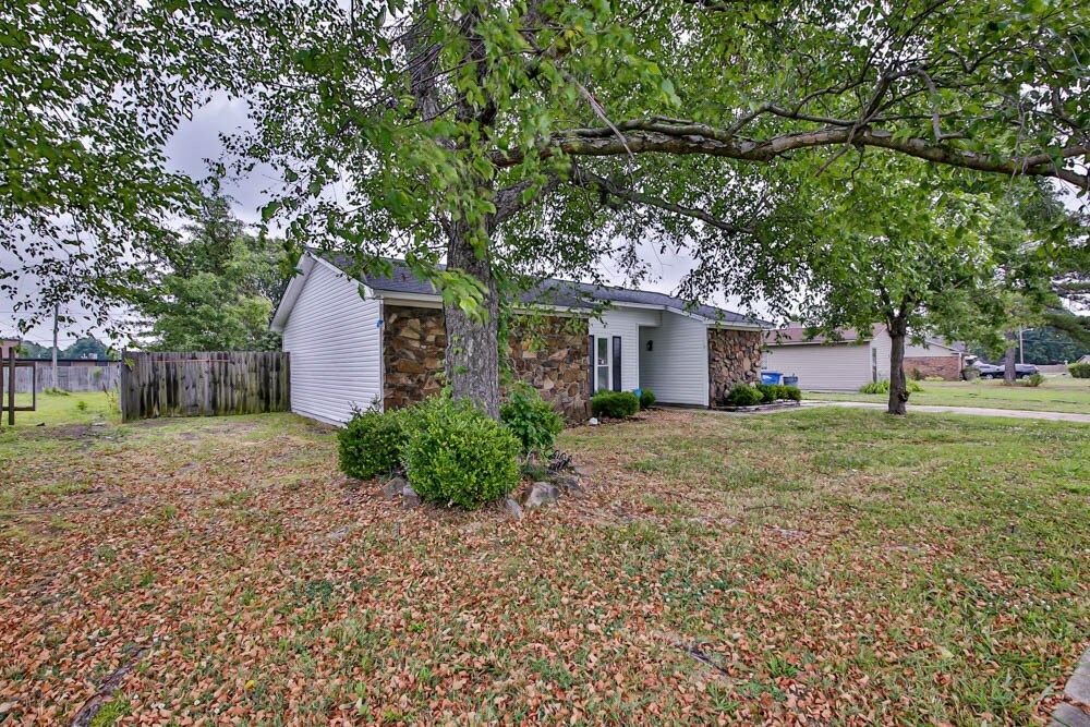 Property Photo:  1102 Barton Avenue  AR 72301 