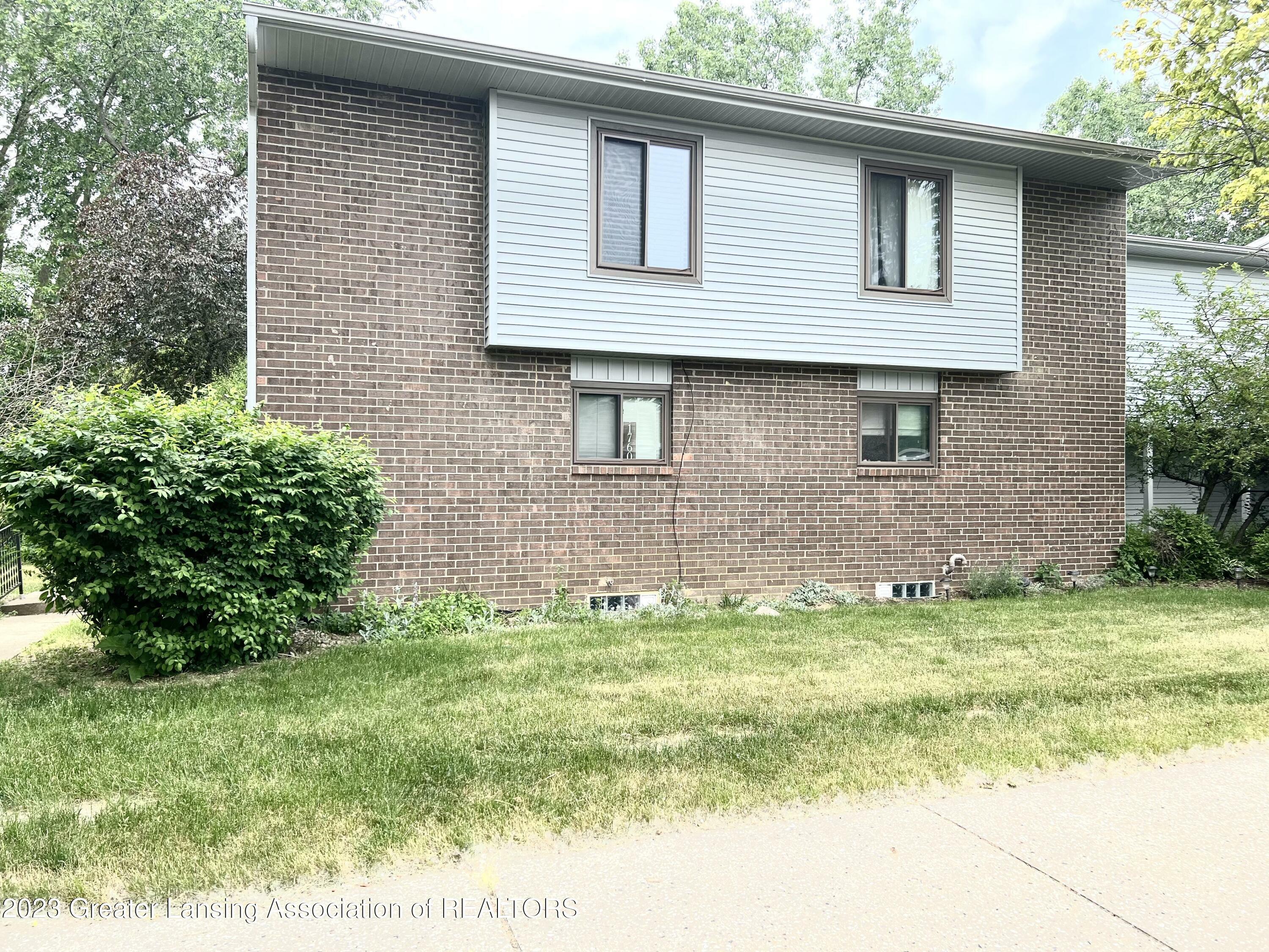 Property Photo:  1760 Maple Ridge  MI 48840 