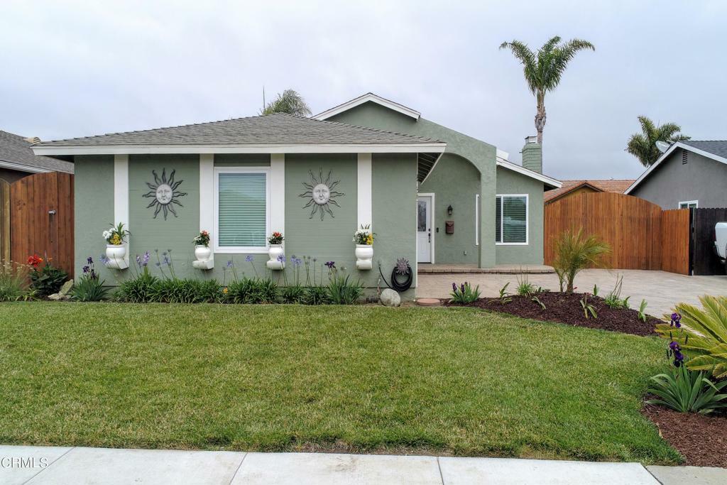 Property Photo:  6591 Swan Street  CA 93003 