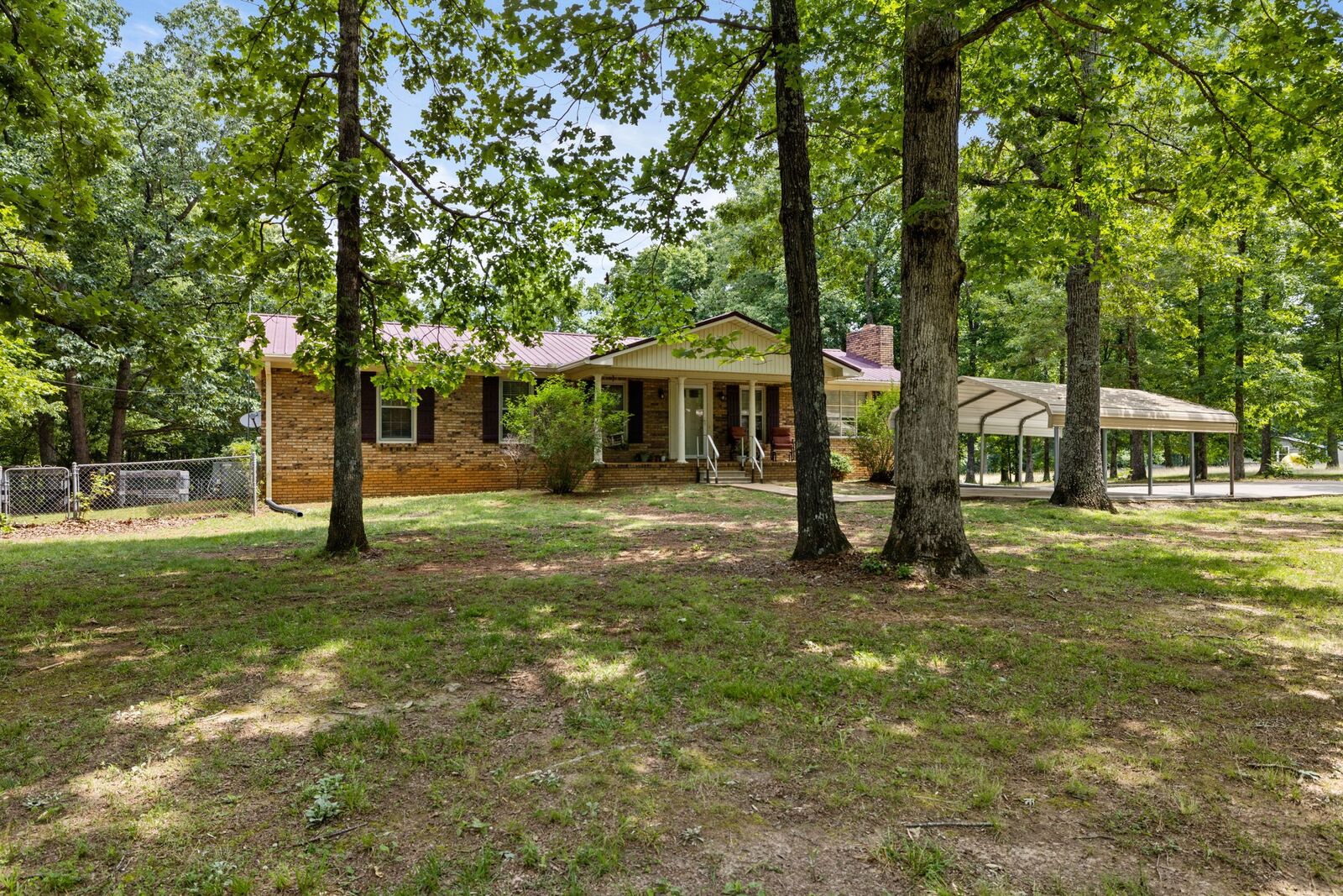 Property Photo: 144 Hickory Trce TN 37098