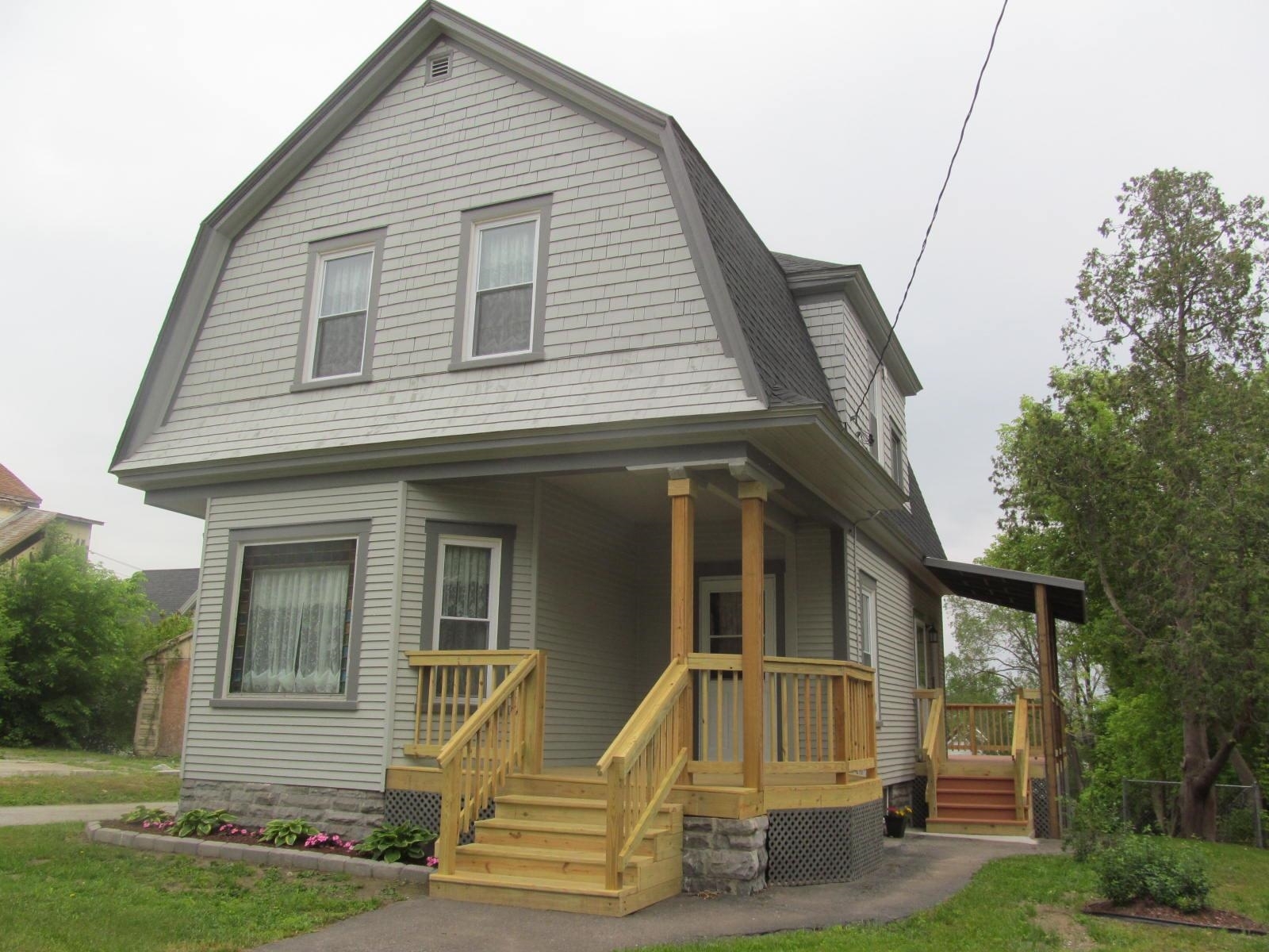 Property Photo:  4 Royce Street  VT 05701 