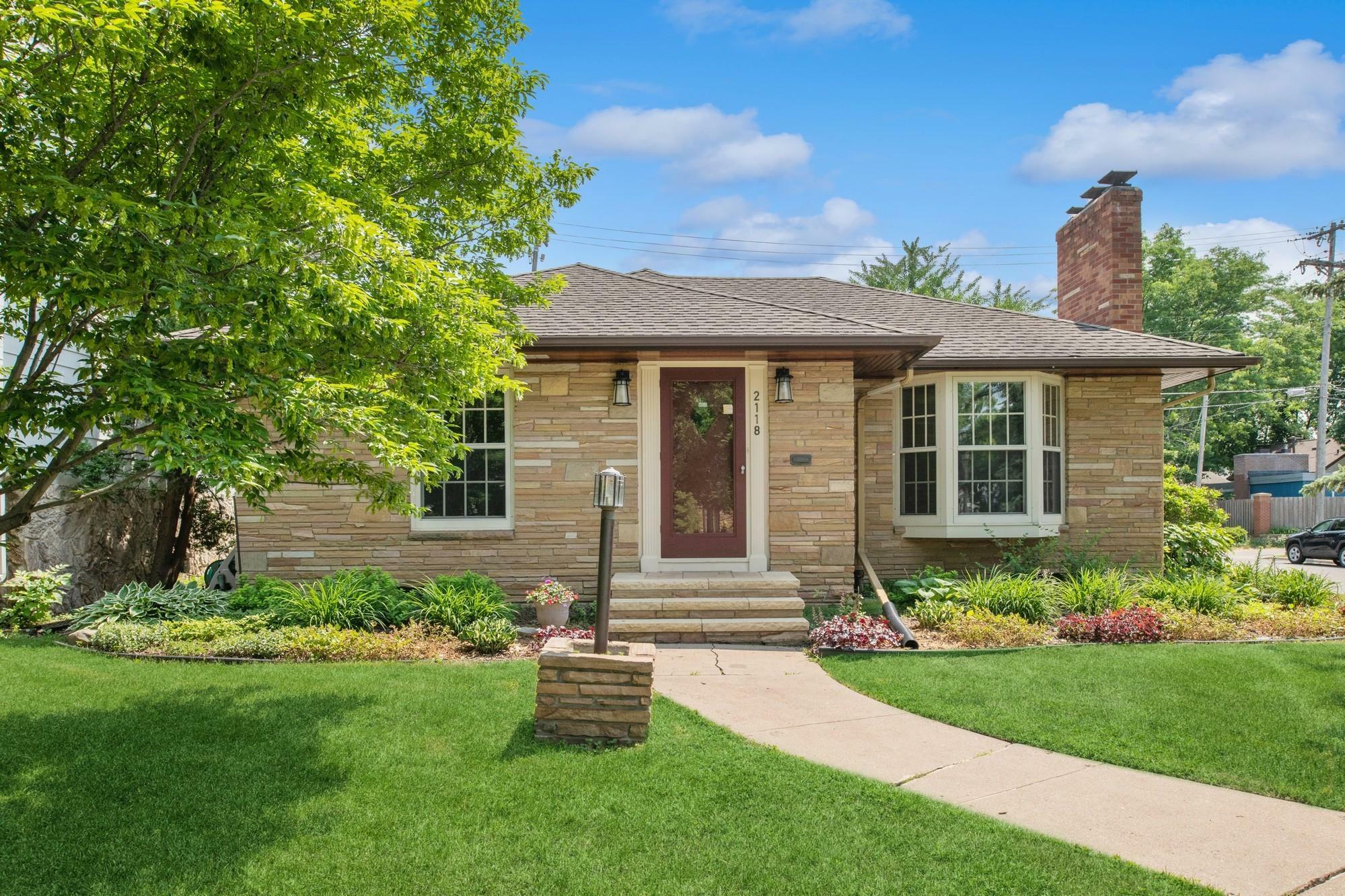 Property Photo: 2118 Highland Parkway MN 55116
