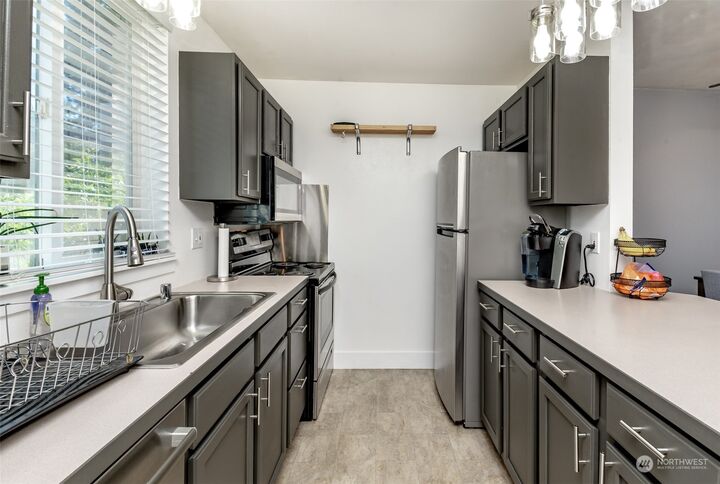 Property Photo: 2812 D Place SE A WA 98002