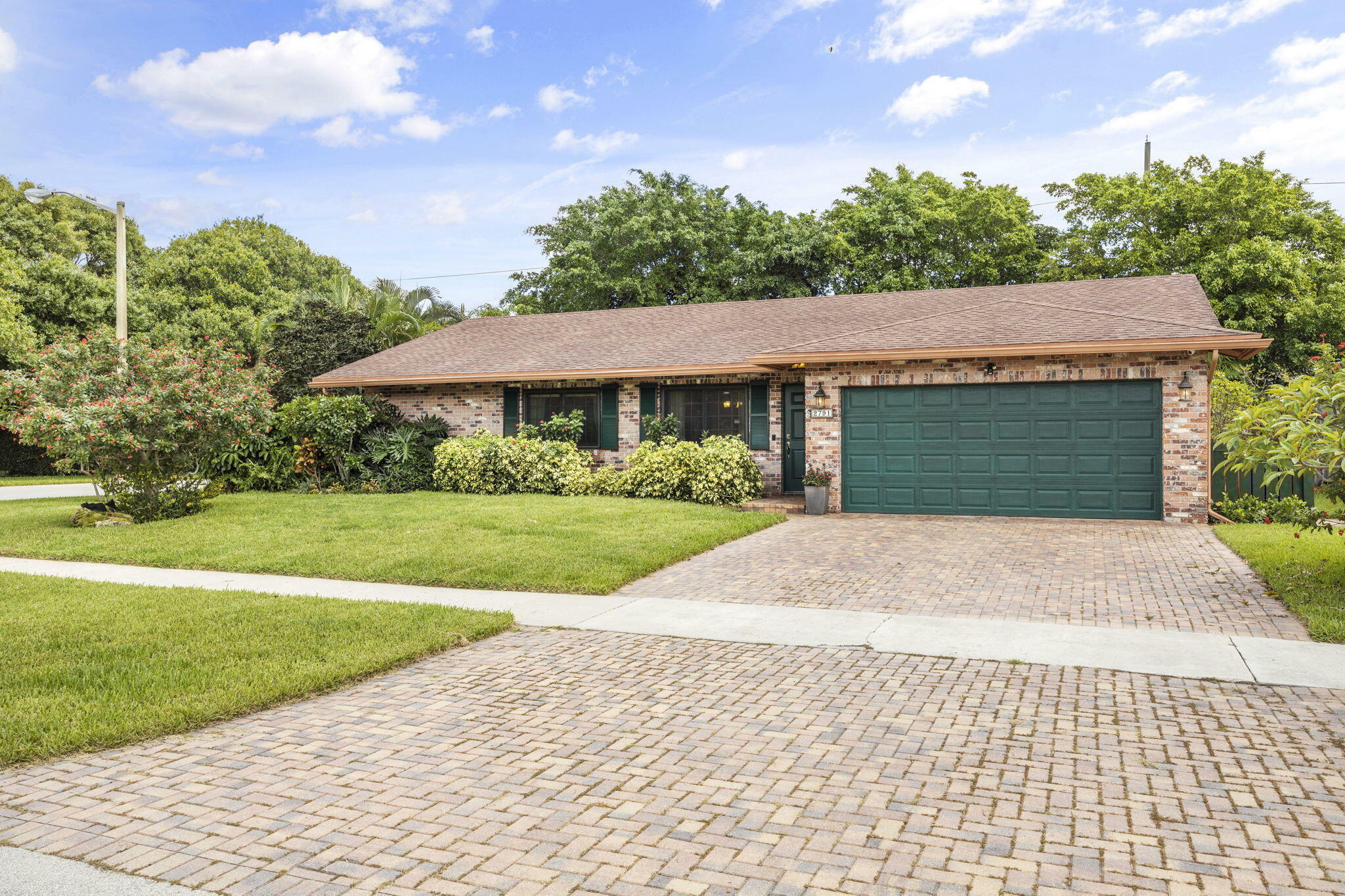 Property Photo:  2791 SW 10th Drive  FL 33442 