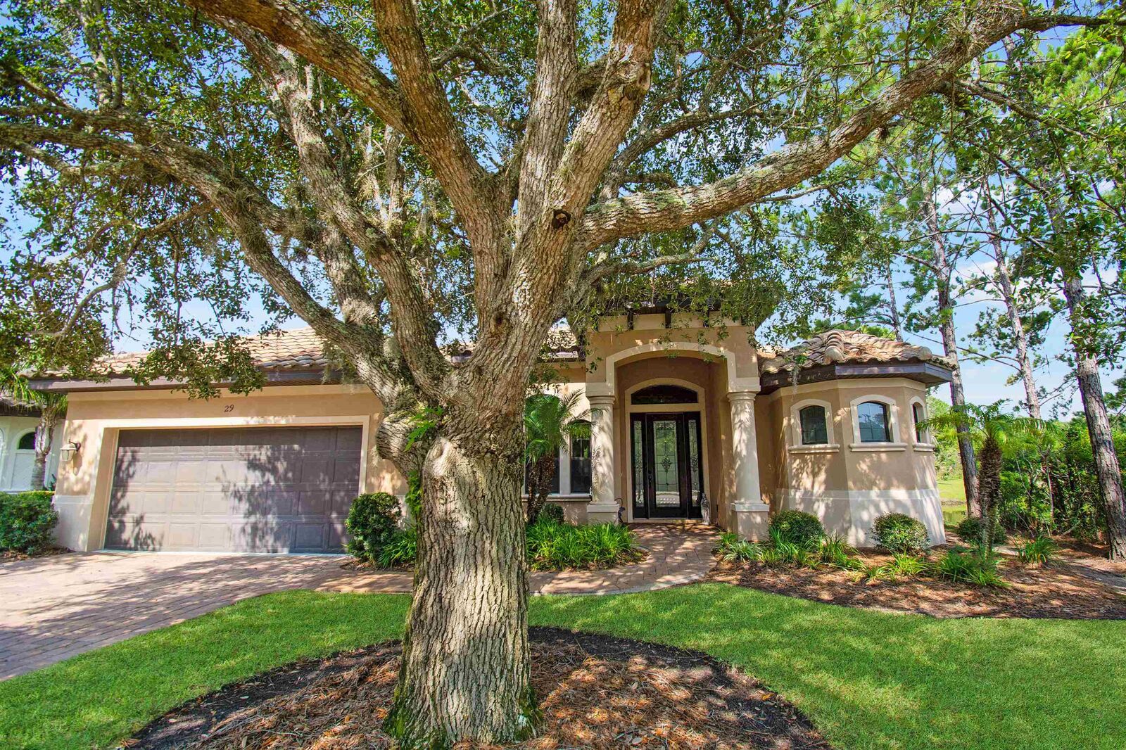 Property Photo: 29 N Lakewalk Drive 2 FL 32137