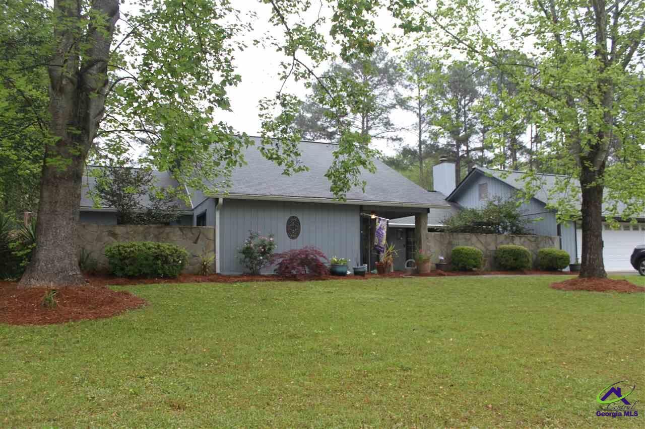 Property Photo: 404 Granada Terrace GA 31088