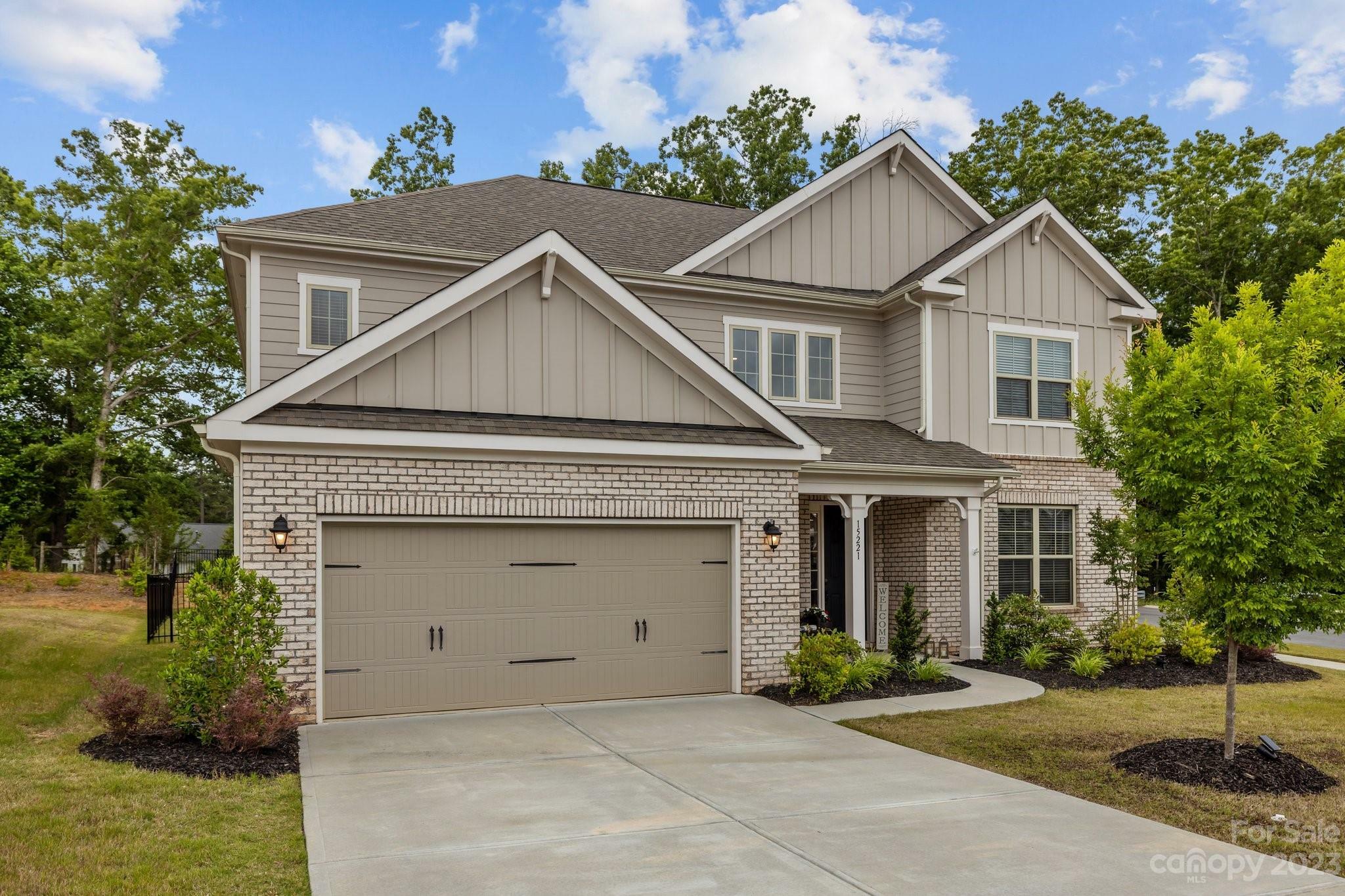 Property Photo: 15221 Autumn Sage Drive NC 28278