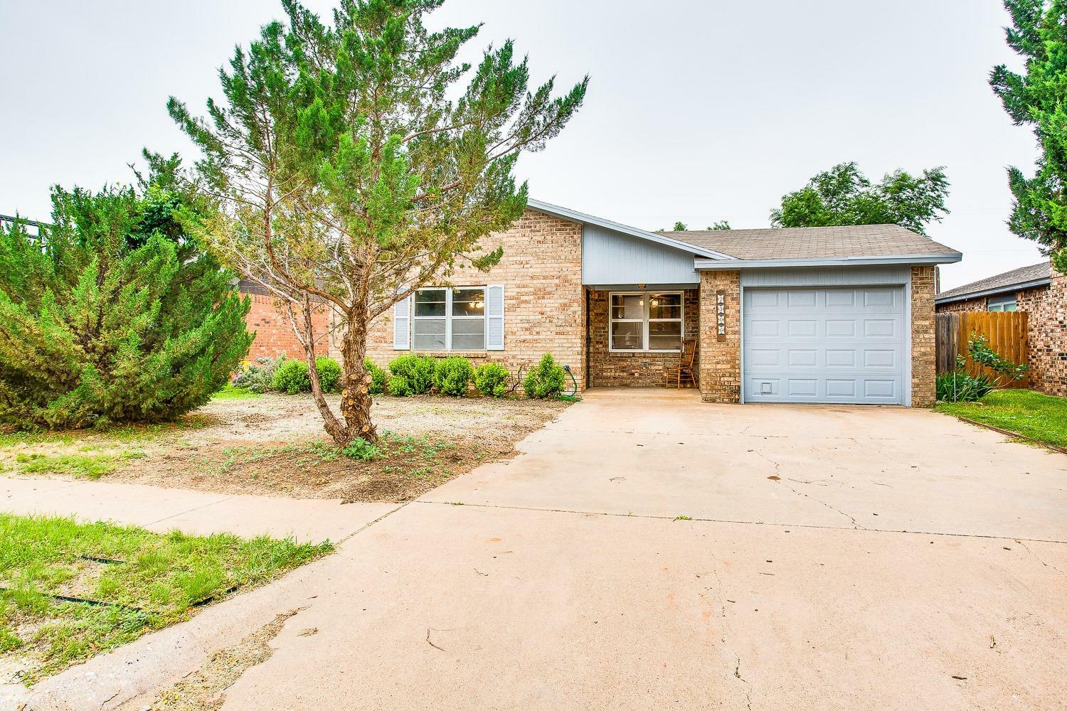 Property Photo:  2306 Norwich Avenue  TX 79407 