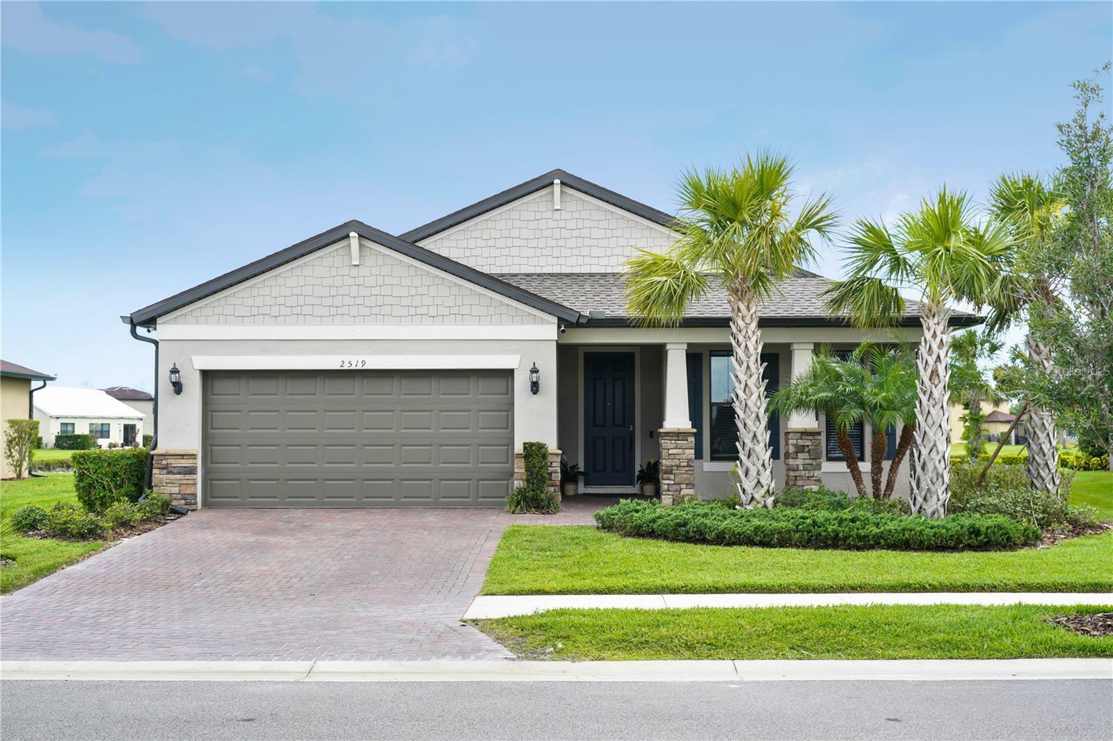 Property Photo: 2519 Marton Oak Boulevard FL 34289