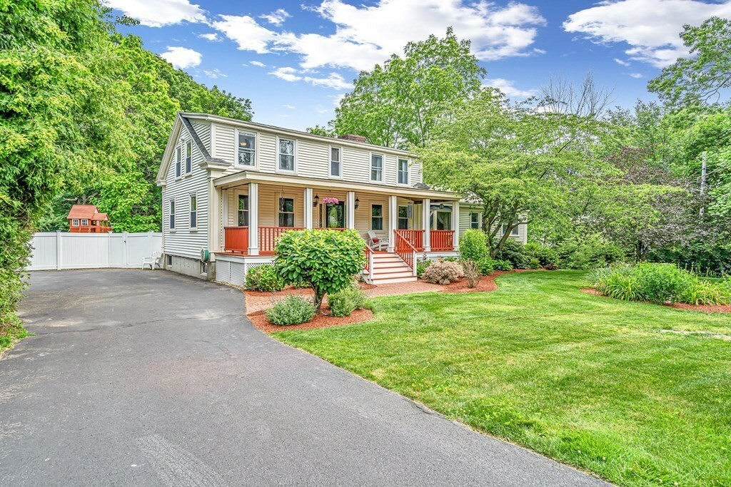 22 Judy Ln  Bellingham MA 02019 photo