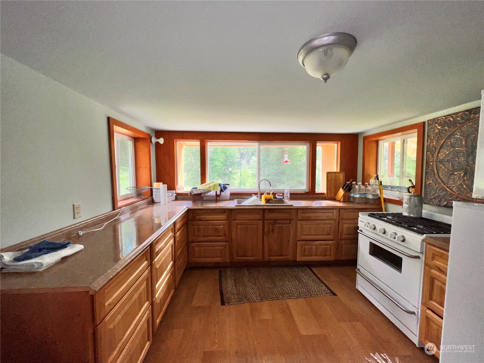 Property Photo: 16 Linda Way WA 99118