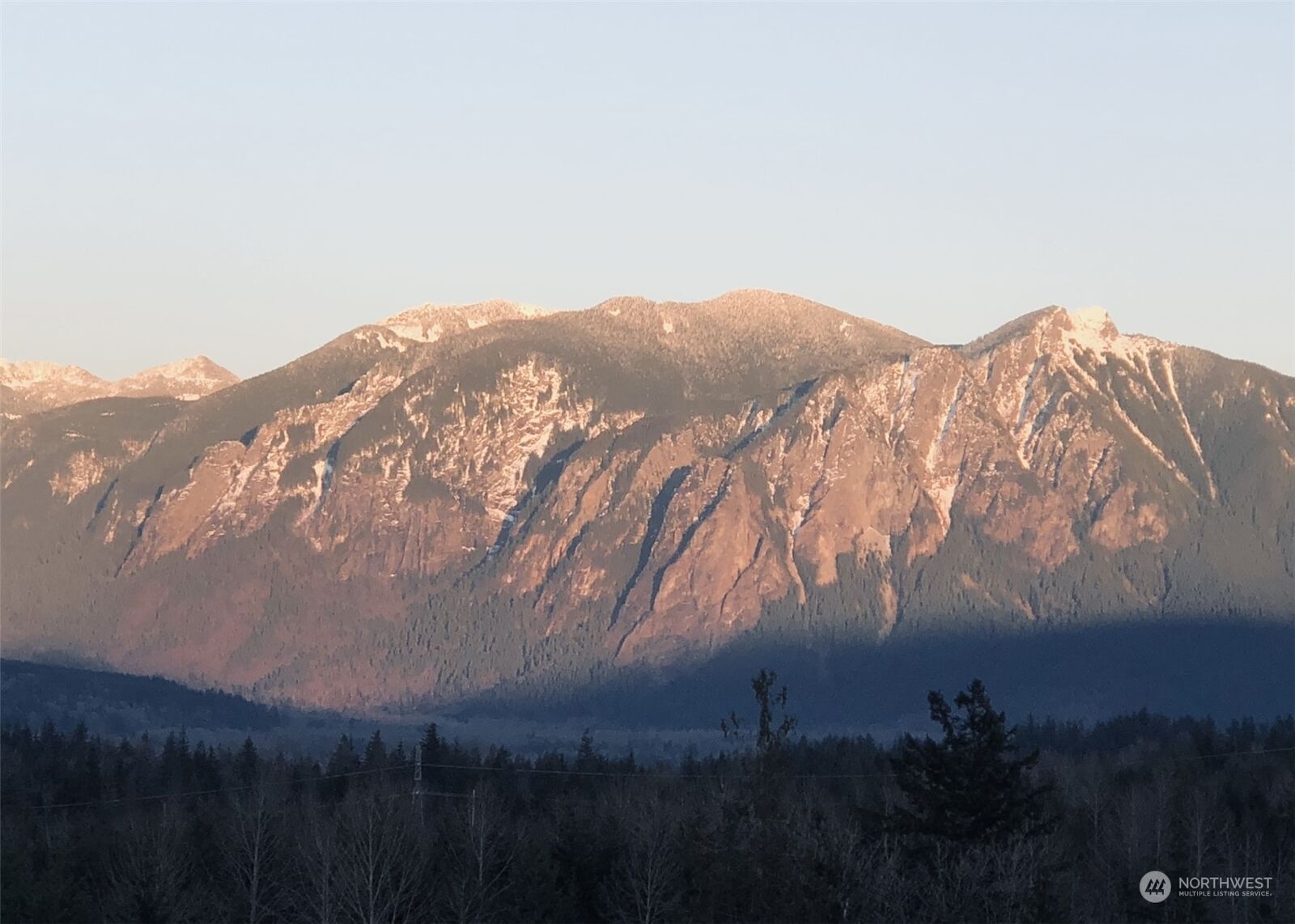 Property Photo: 9128 Merritt Avenue SE WA 98065