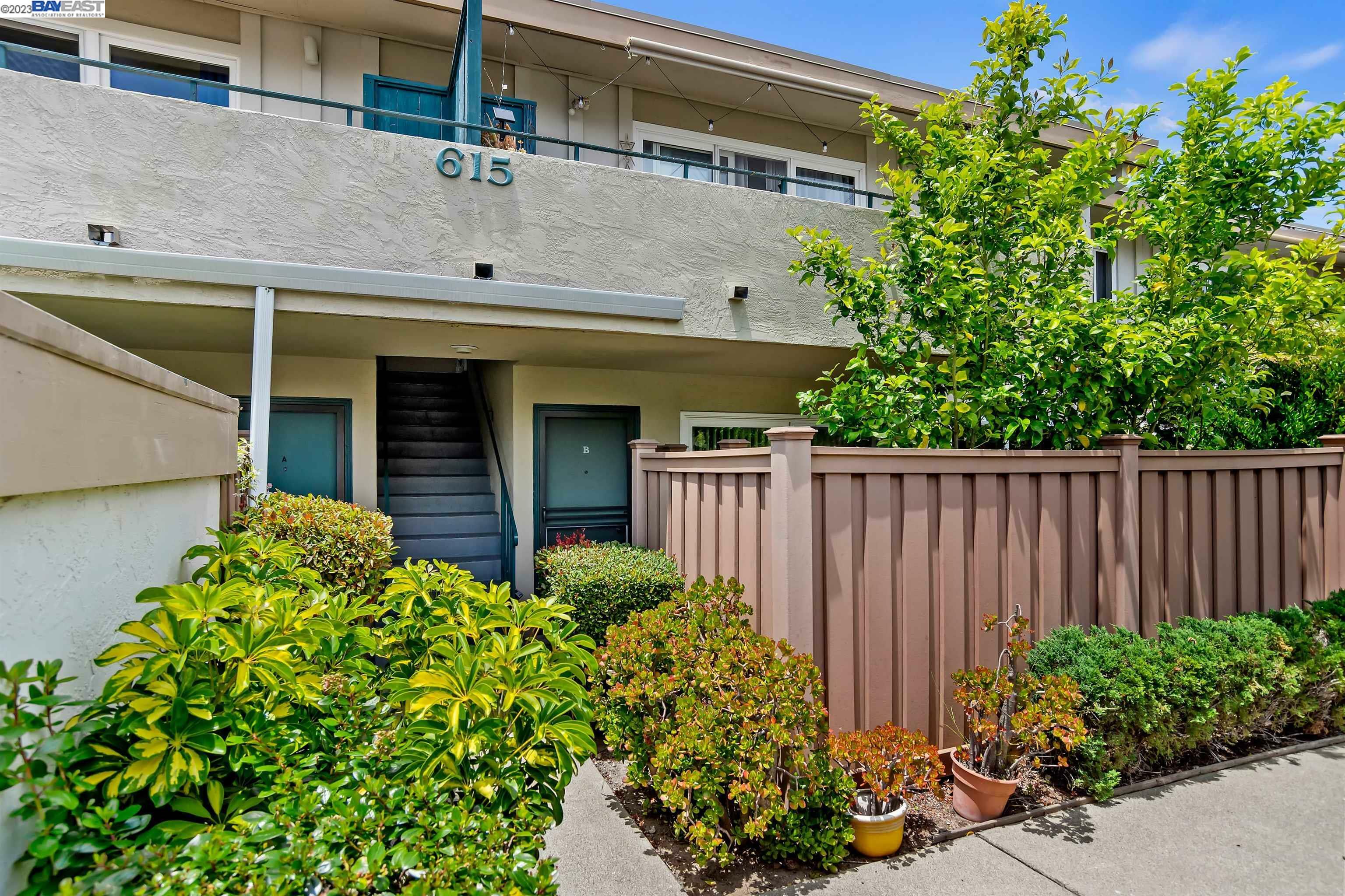 Property Photo:  615 Willow St B  CA 94501 