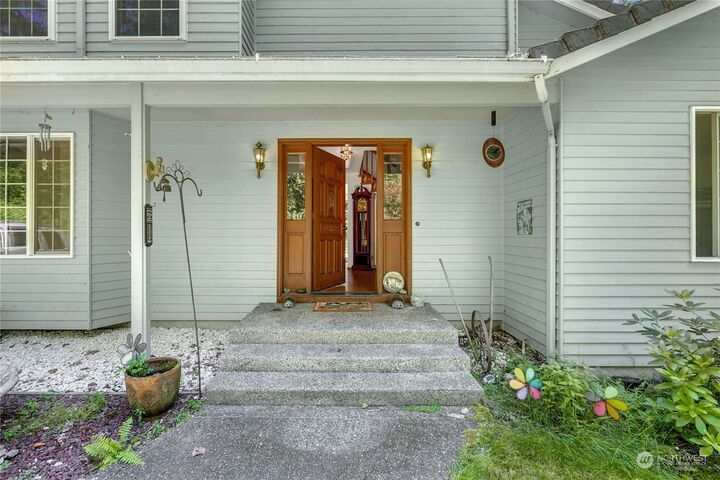 Property Photo:  19702 233rd Avenue NE  WA 98077 