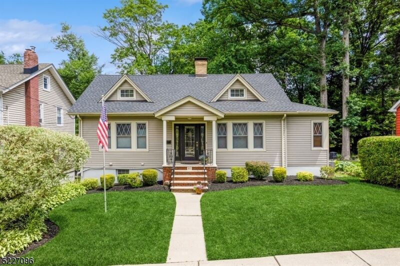 Property Photo: 80 Coeyman Ave NJ 07110