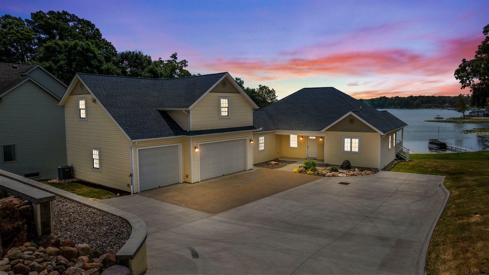 Property Photo: 9320 E 500 S IN 46795