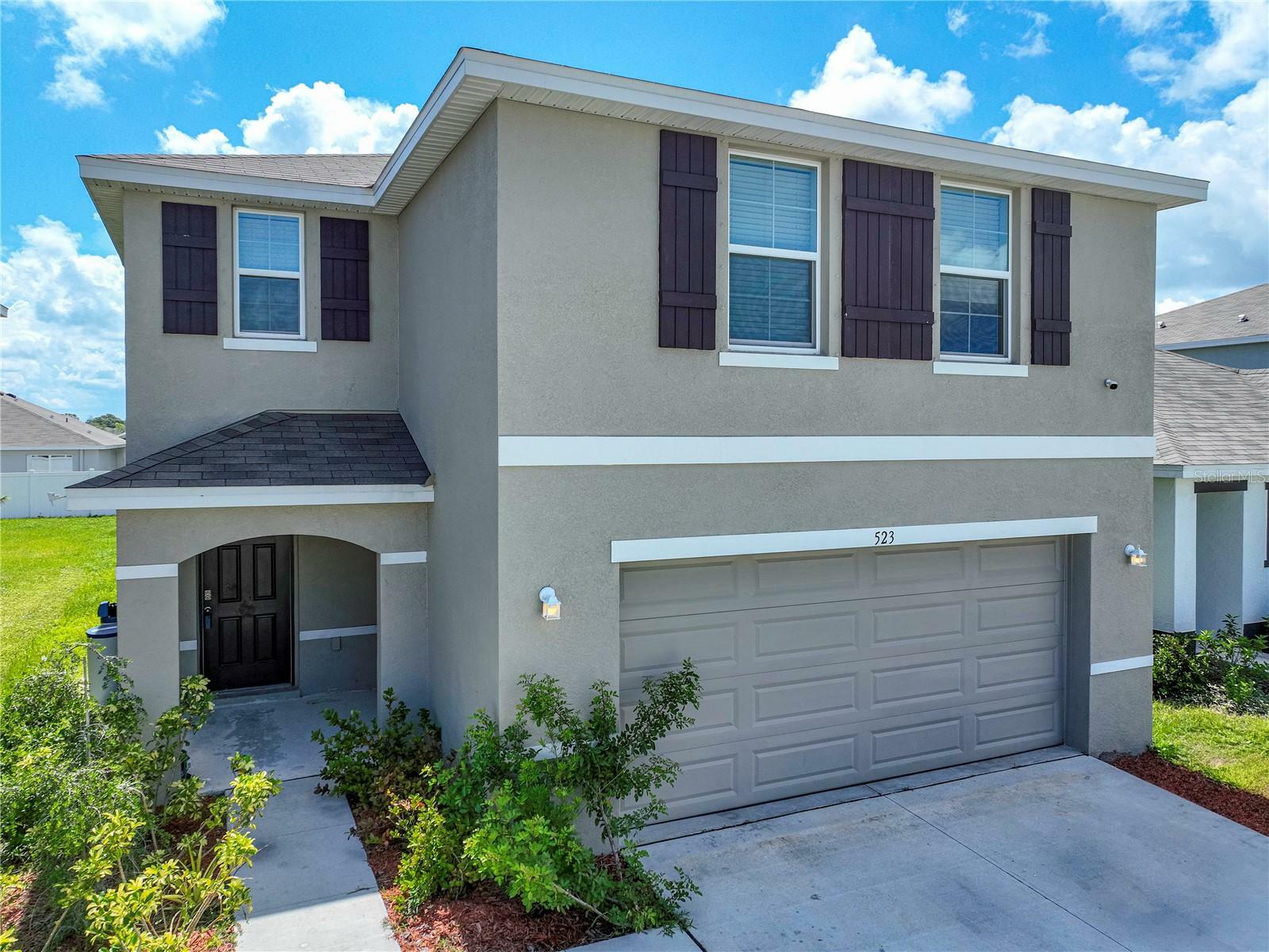 Property Photo:  523 Olive Conch Street  FL 33570 