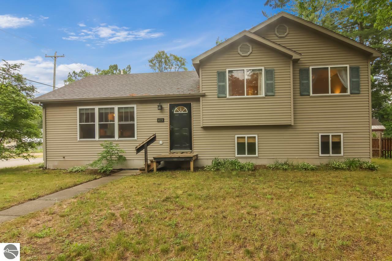 413 Prospect Street  Traverse City MI 49686 photo