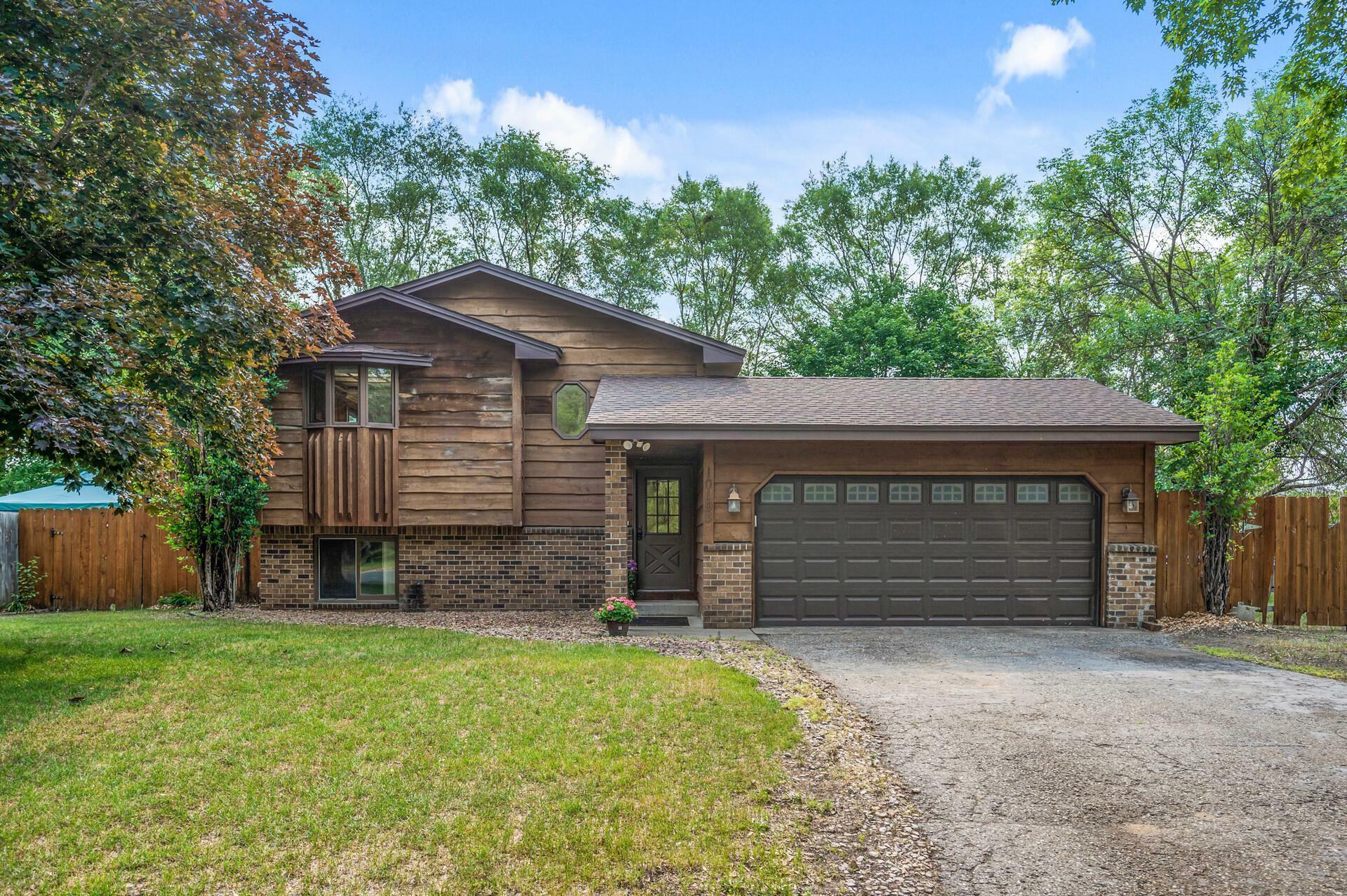 Property Photo: 10193 Kissell Street NE MN 55014