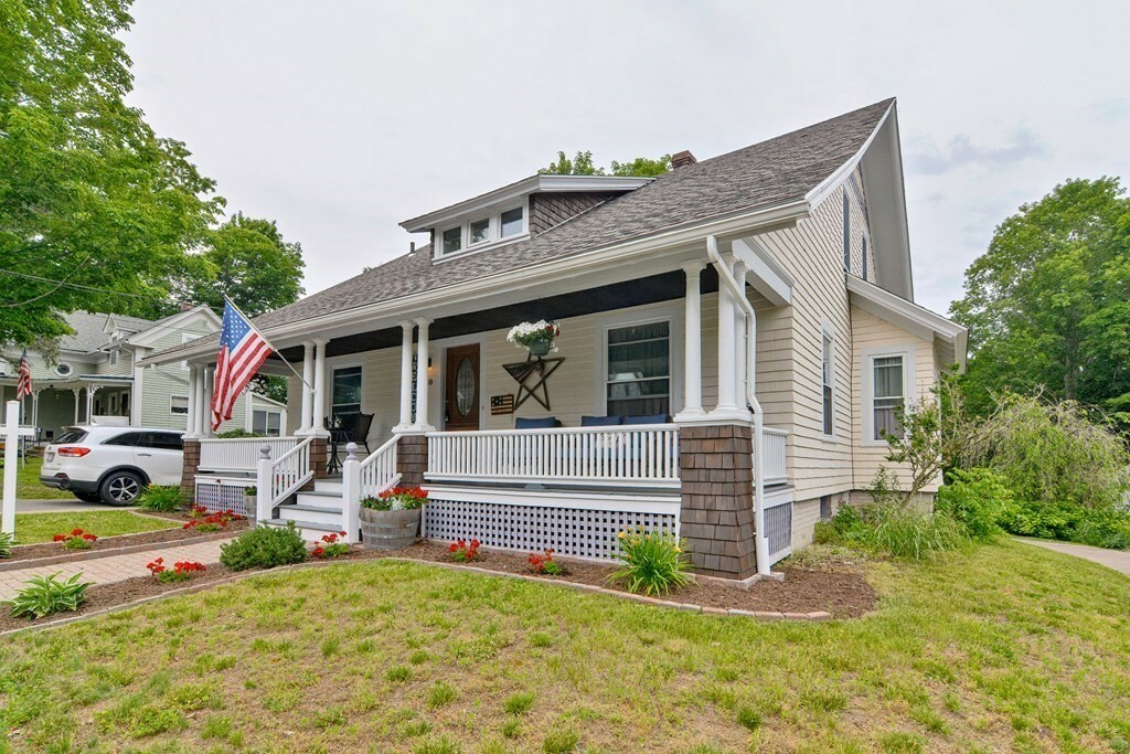 Property Photo:  20 Pleasant St  MA 01585 