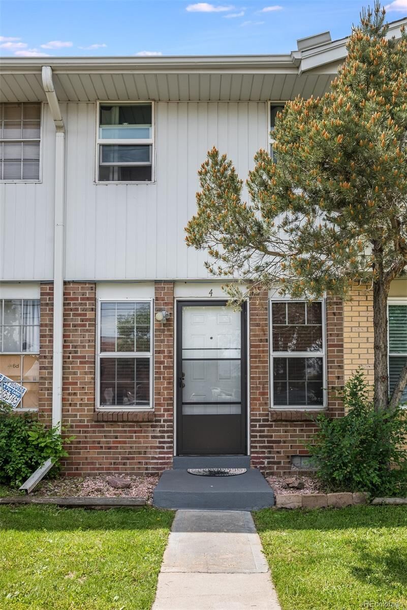 Property Photo: 6550 W 14th Avenue 4 CO 80214