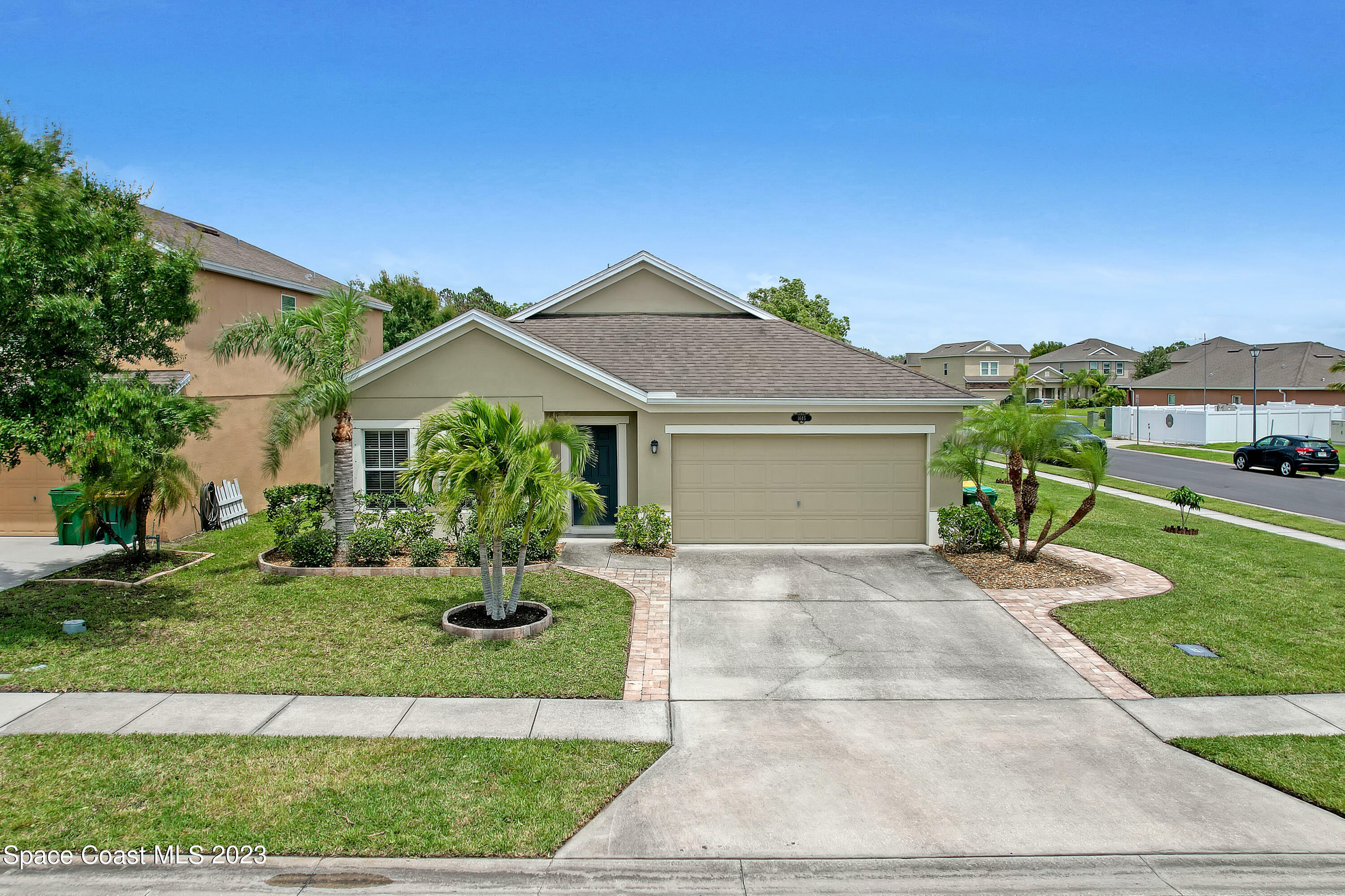 Property Photo:  1645 Litchfield Drive  FL 32904 