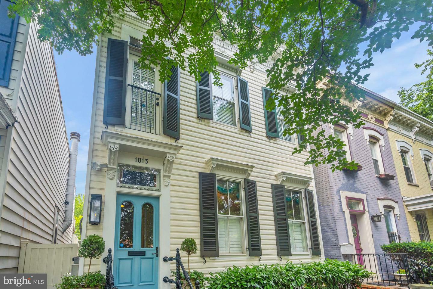 Property Photo: 1013 I Street SE DC 20003