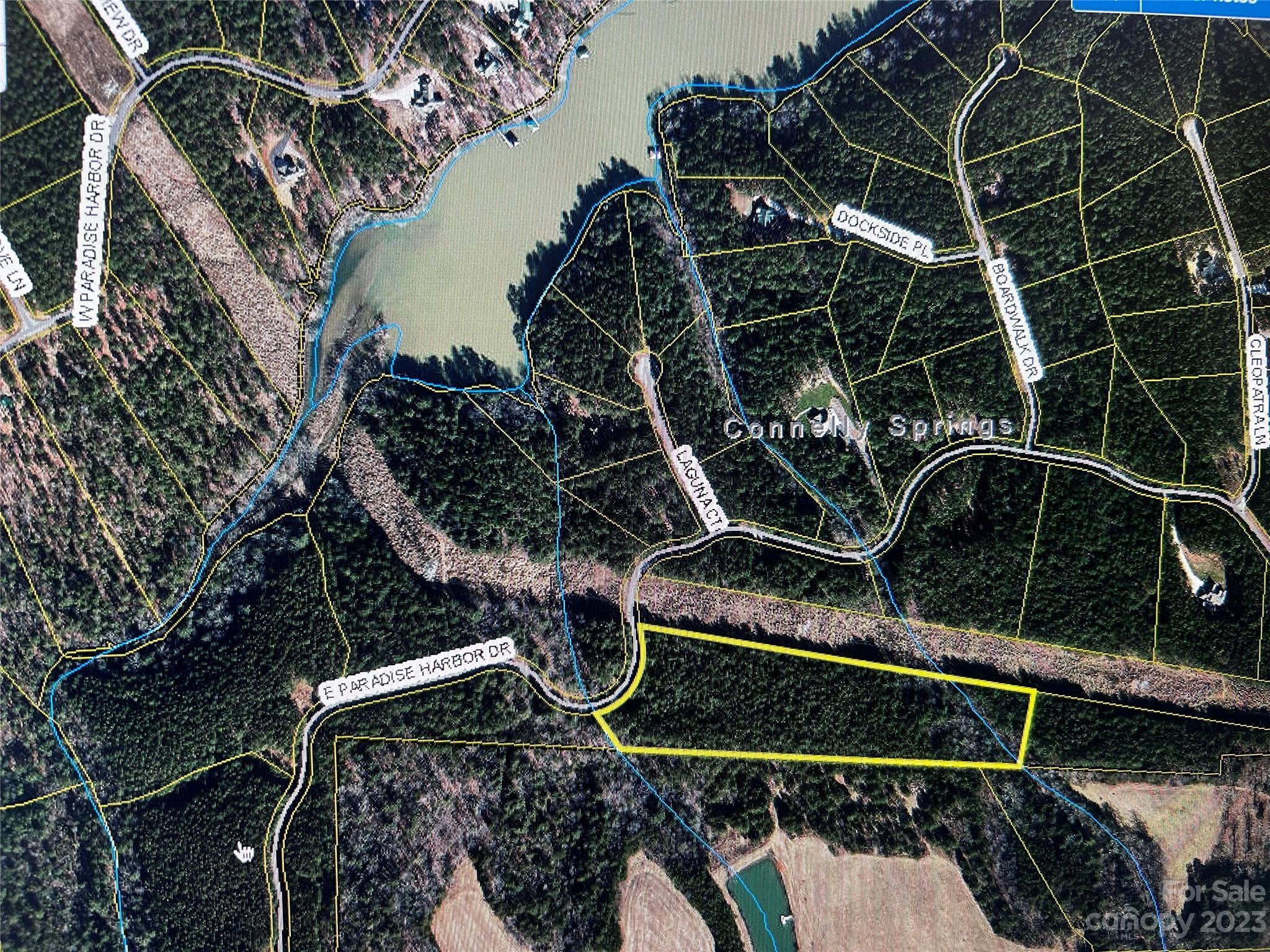 Property Photo:  2030 E Paradise Harbor Drive E 180  NC 28612 