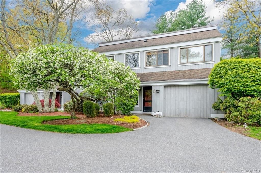 Property Photo: 86 Heritage Hills B NY 10589