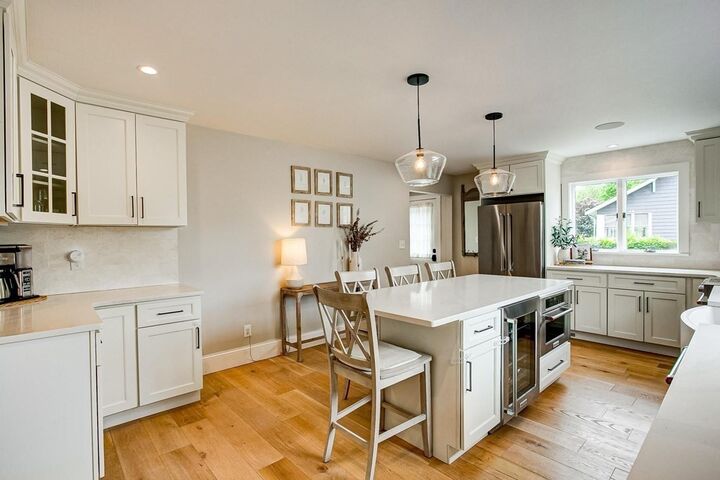 Property Photo:  6 Everett Street  MA 02180 