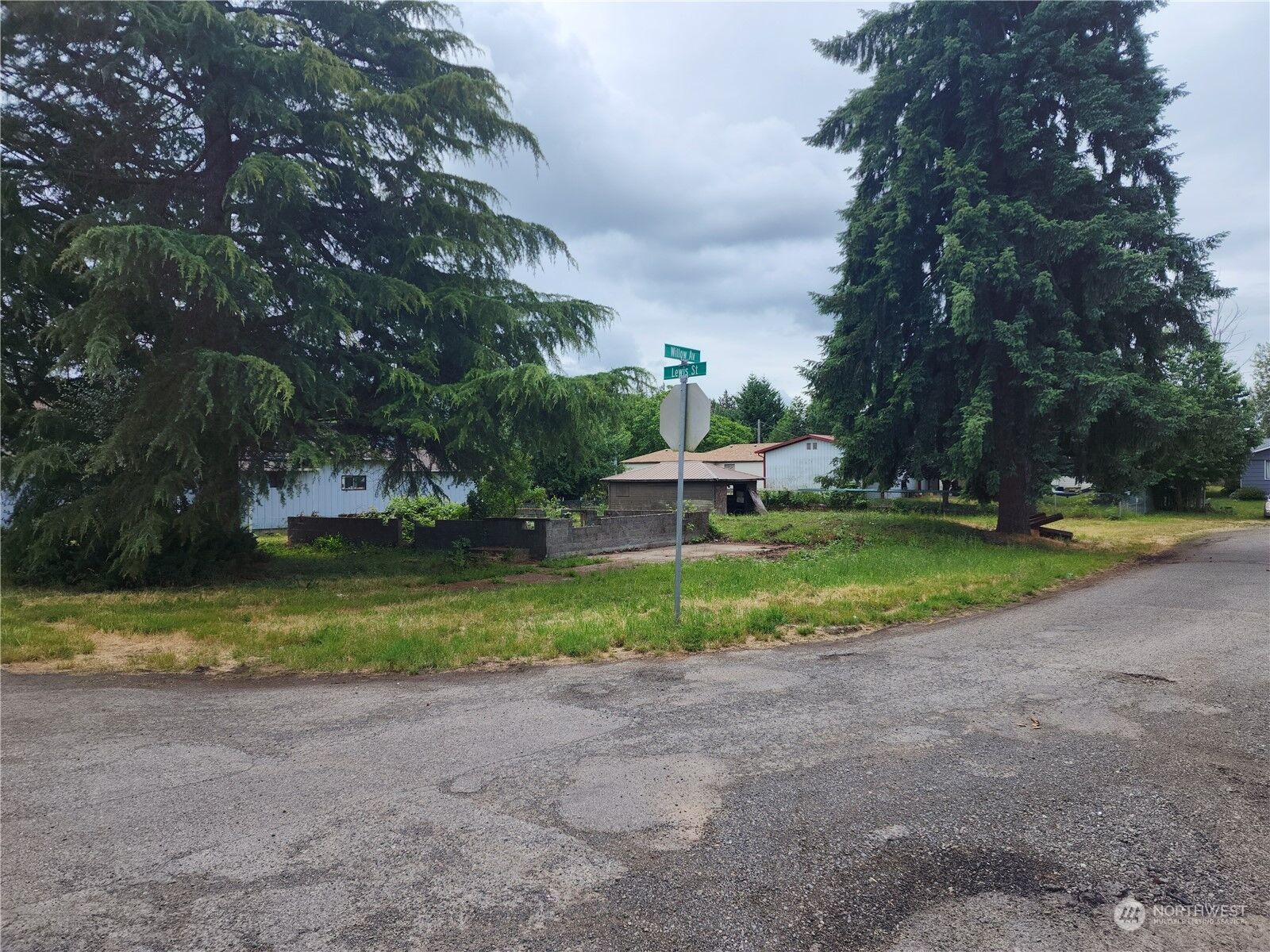 Property Photo:  1502 Lewis Street  WA 98531 