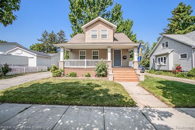 Property Photo:  1423 17th Street  MI 48060 
