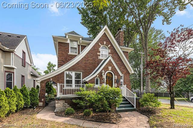Property Photo:  465 Orange Street  MI 48192 
